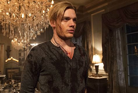 does clary die in shadowhunters|Shadowhunters Recap: Season 3A Finale .